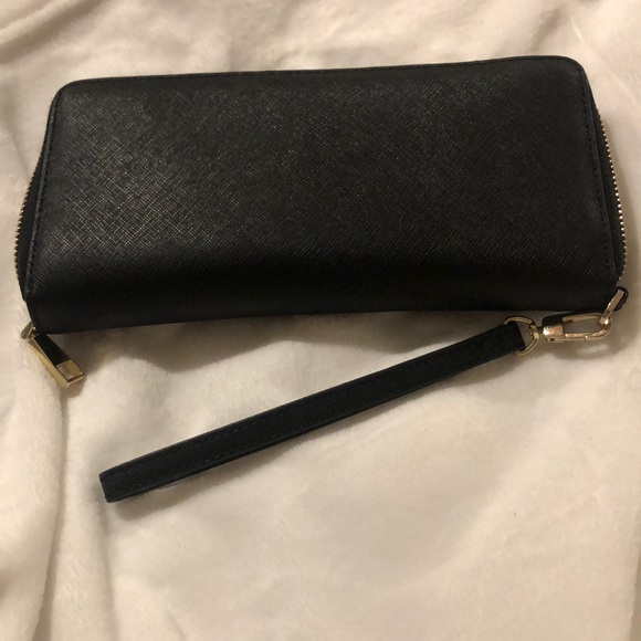 Tory Burch Wallet! - Picture 4 of 7